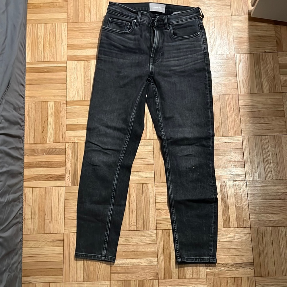 Everlane Black High Rise skinny Jeans size 26